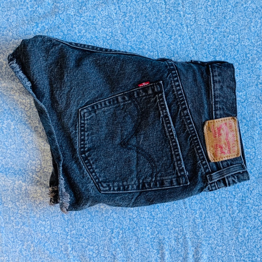 Black 501 Levi Shorts